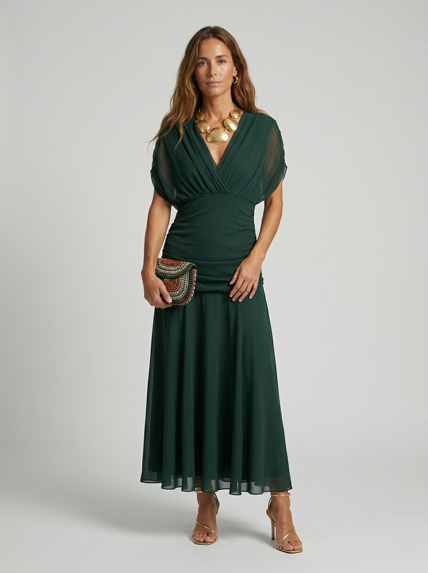 Vestido largo con cuello en v