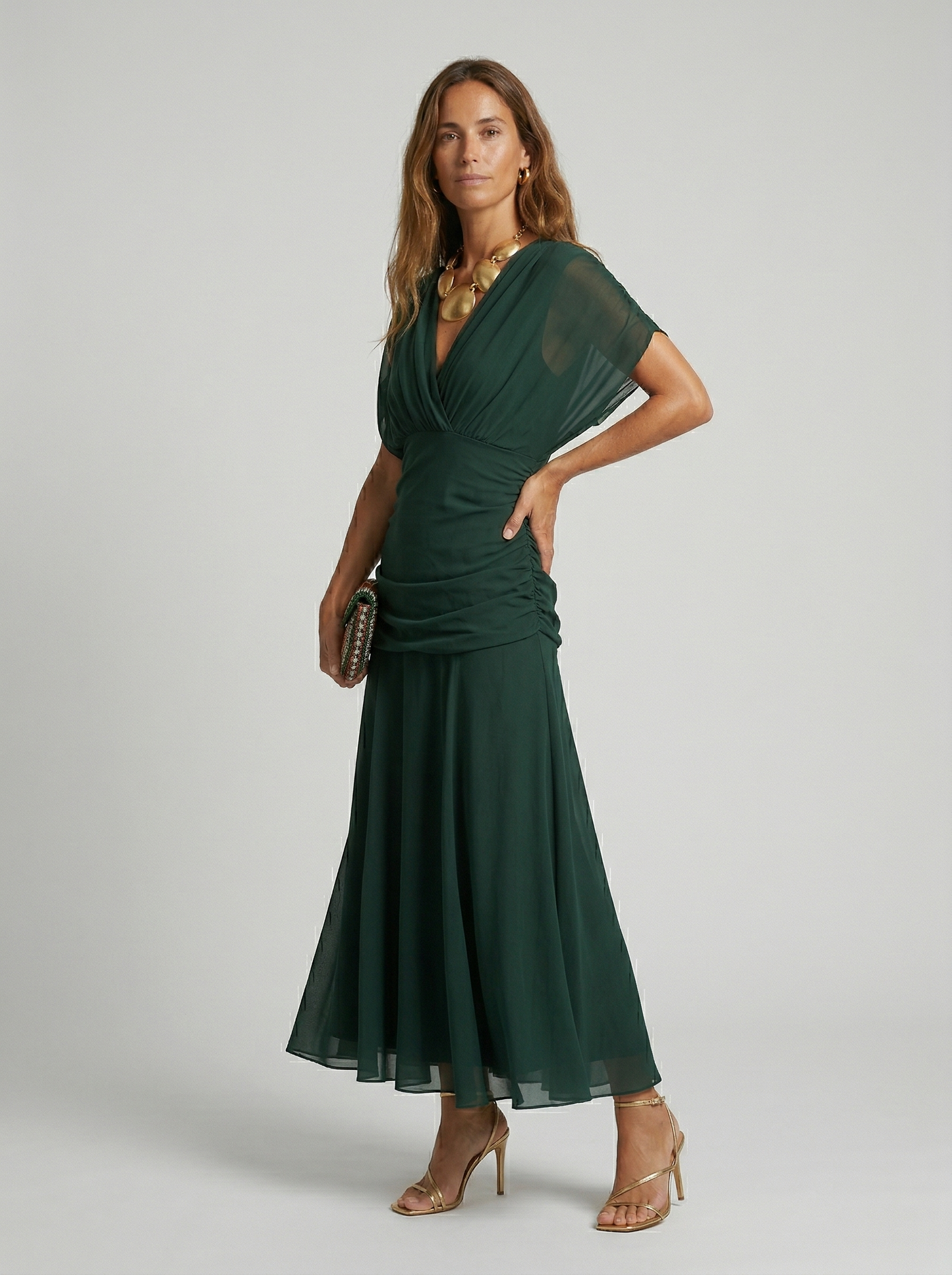 Vestido largo con cuello en v