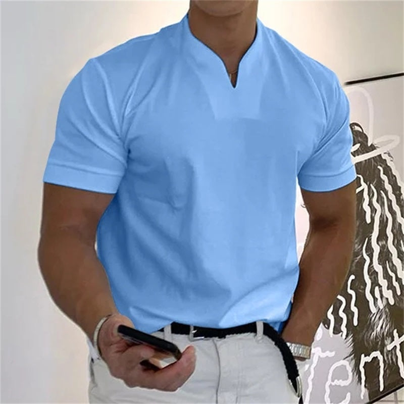 Camiseta deportiva de manga corta con cuello en V